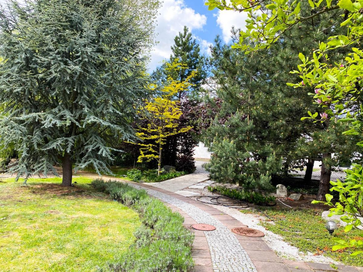 Hotel Garden Oleśnica Eksteriør bilde